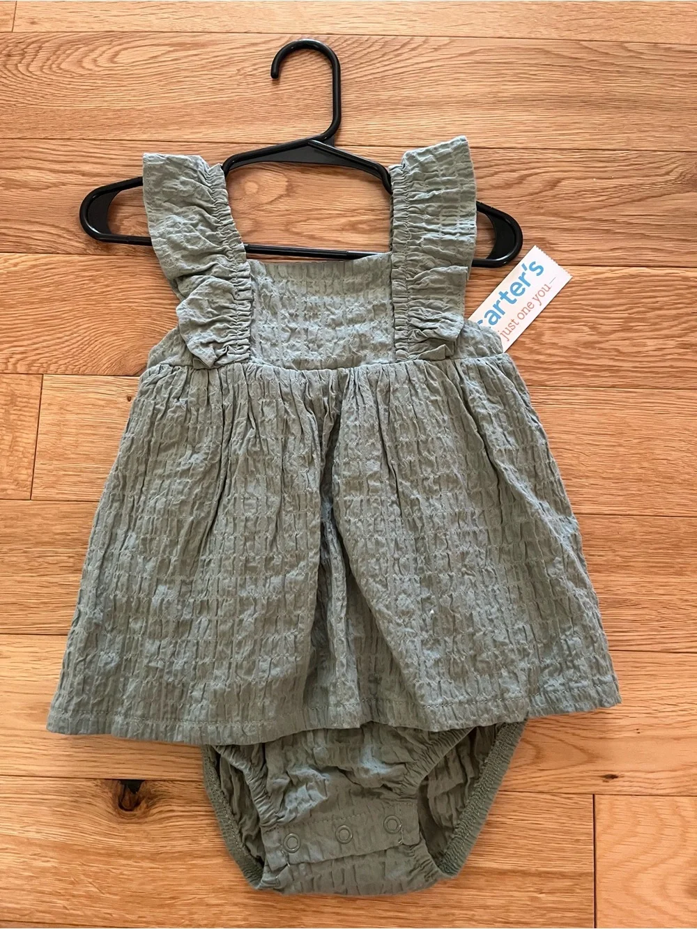 Carter's Baby Girls 2-Piece Green Seersucker Dress & Bloomers Set Sleeveless 12M